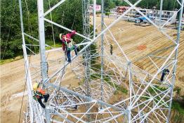 伯陽—潁州500千伏線路工程進(jìn)入組塔施工高峰期