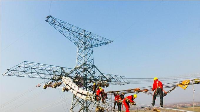 錫盟—泰州±800千伏特高壓直流輸電線路工程江蘇段線路架設接近尾聲